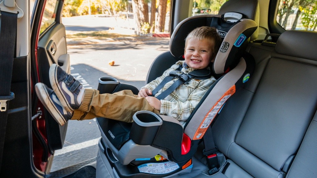 Graco Extend2Fit 3 in 1 wonderful convertible car seat with above average performance