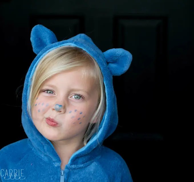 Easy No-Sew Care Bears Costume