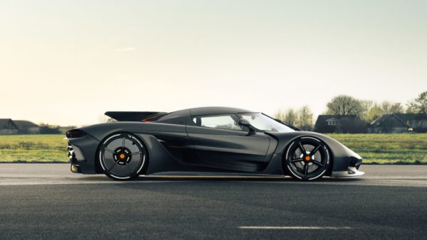 Koenigsegg Jesko Absolut, the theoretical world's fastest car, showcasing its aerodynamic design and powerful engine.